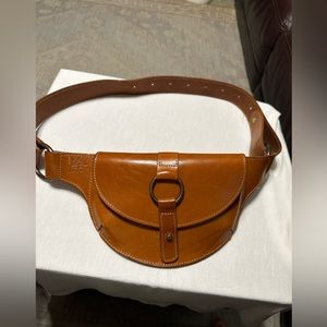 BRAND NEW 100% GENUINE LEATHER LESLIE SHU NEW YORK BELT BAG